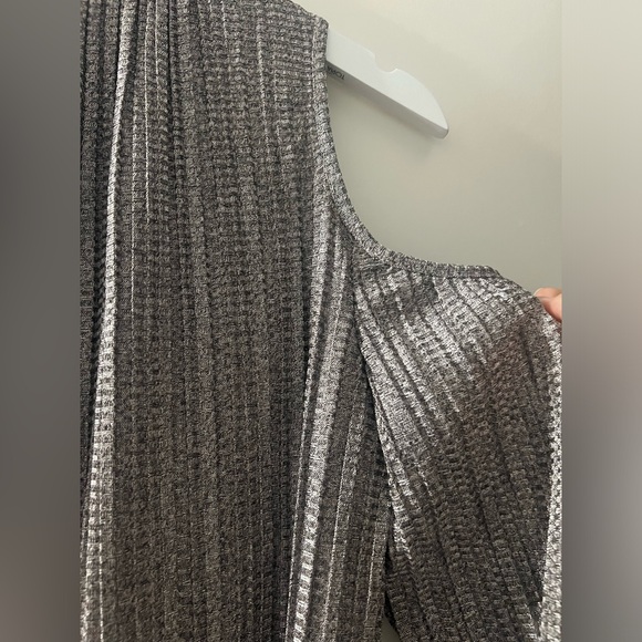 Maggie London Silver Gray Cold Shoulder Cut Out Shift Dress 2000s Party Metallic - Picture 9 of 12